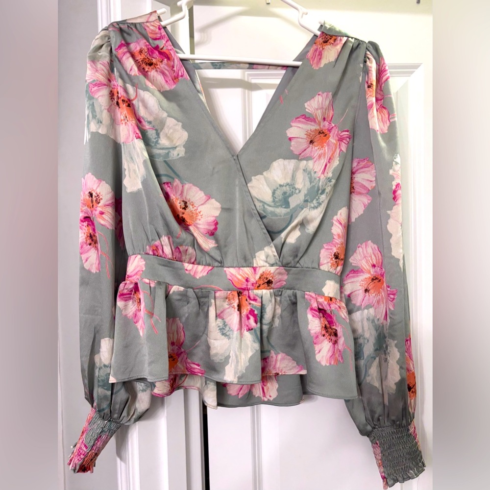 Express blouse size S.   V neck in front and back.  Elastic cuff on sleeves